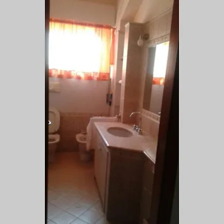 Apartman La Casa Di Ercole/ Casa Vacanza Zerbi *